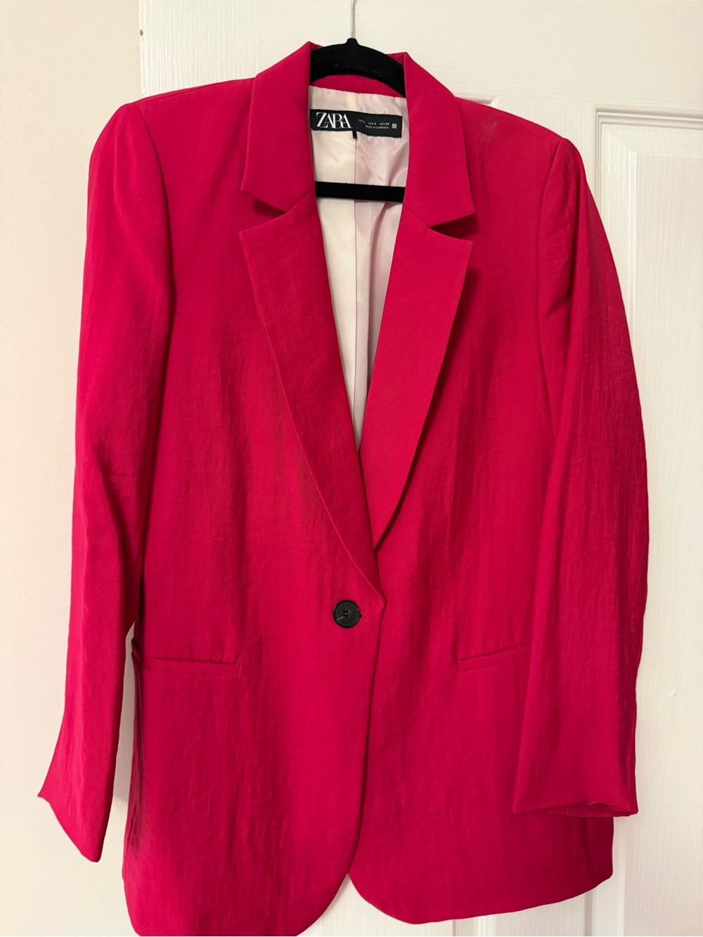 ZARA pant suit
Jacket size S Pants XS